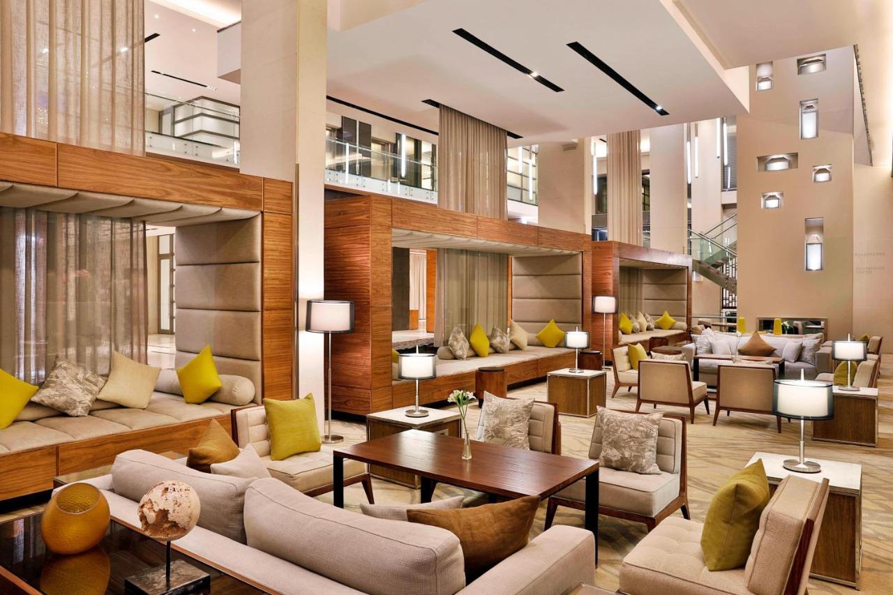 Cape Town Marriott Hotel Crystal Towers Exterior photo