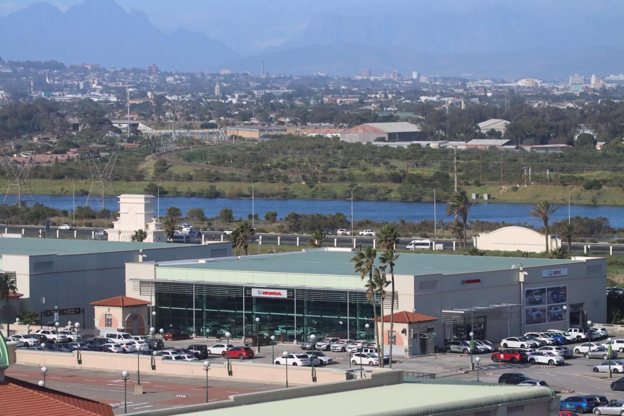 Cape Town Marriott Hotel Crystal Towers Exterior photo