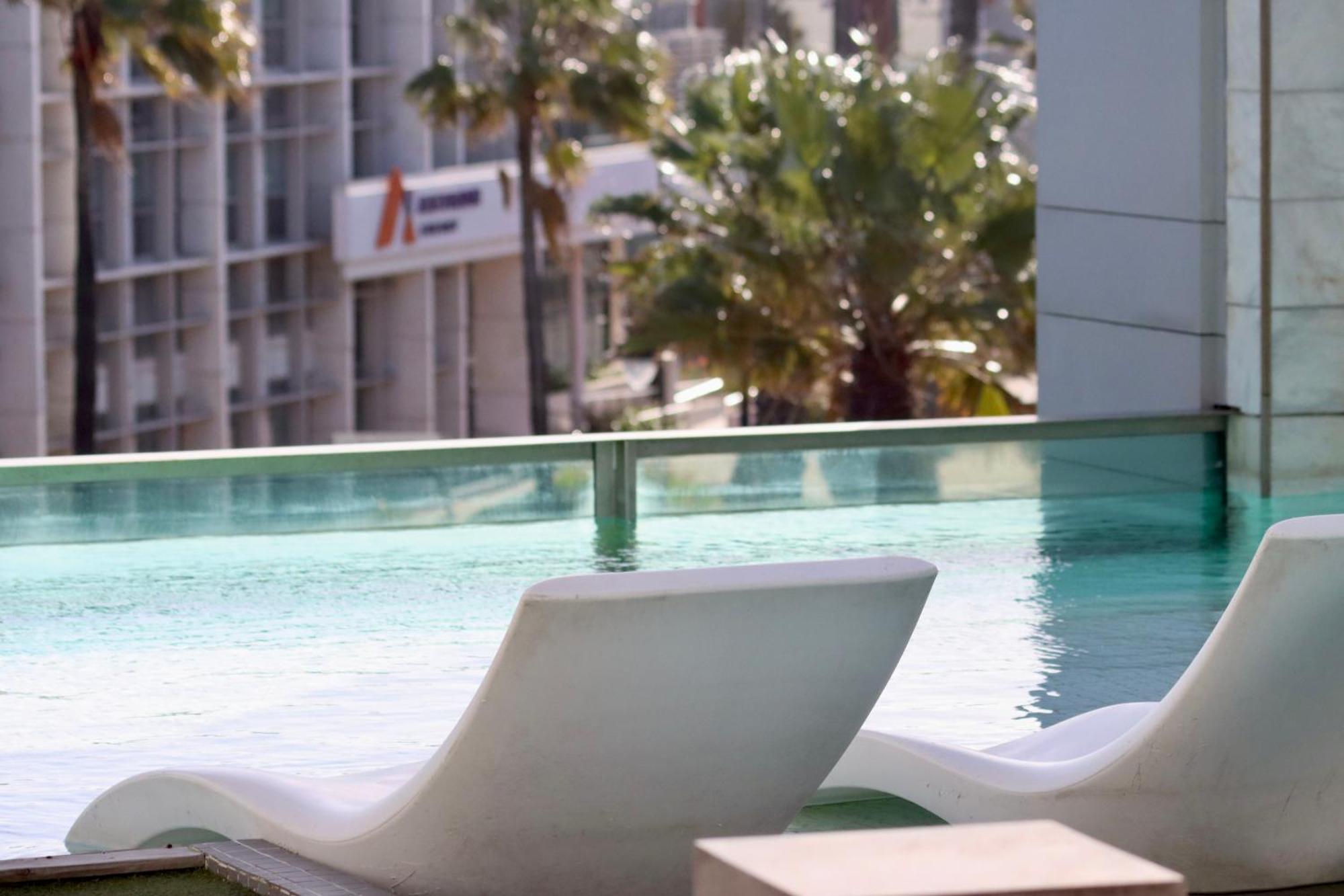 Cape Town Marriott Hotel Crystal Towers Exterior photo